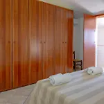 Апартаменты House Via Monserrato Сесту